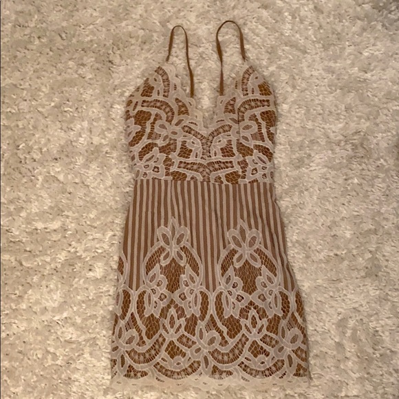 tan & white short bodycon dress - Picture 1 of 1